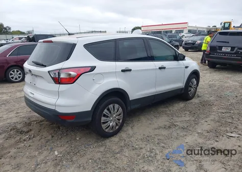 2017 Ford Escape S z USA, uszkodzony, nr VIN 1FMCU0F75HUE07639